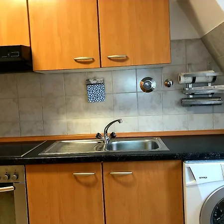 Entire 2-room In South Апартаменты