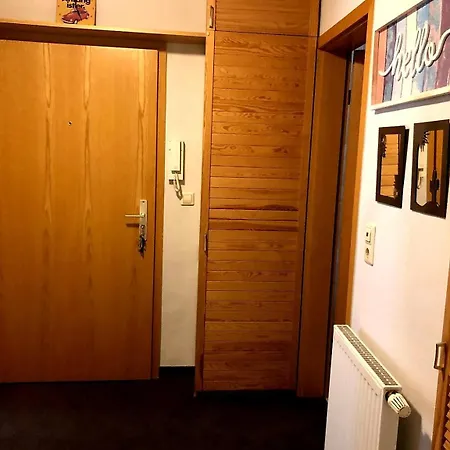 Апартаменты Entire 2-room In South Штутгарт